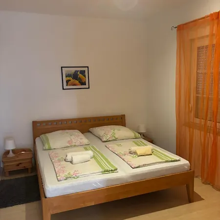 Maslina Apartamento *
