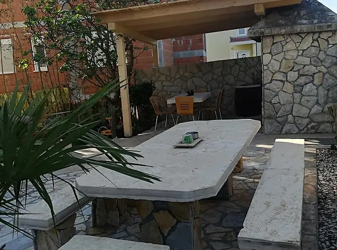 Maslina شقة زادار